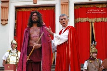 Venerdì Santo - Gesù e Pilato (ft. di  Mauro Baraggioni)